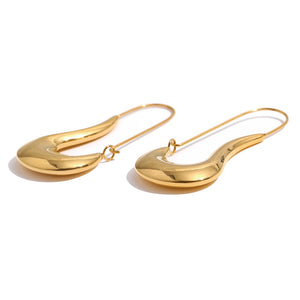 Open image in slideshow, Amari Geometric Hoop Earrings
