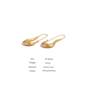 Amari Geometric Hoop Earrings